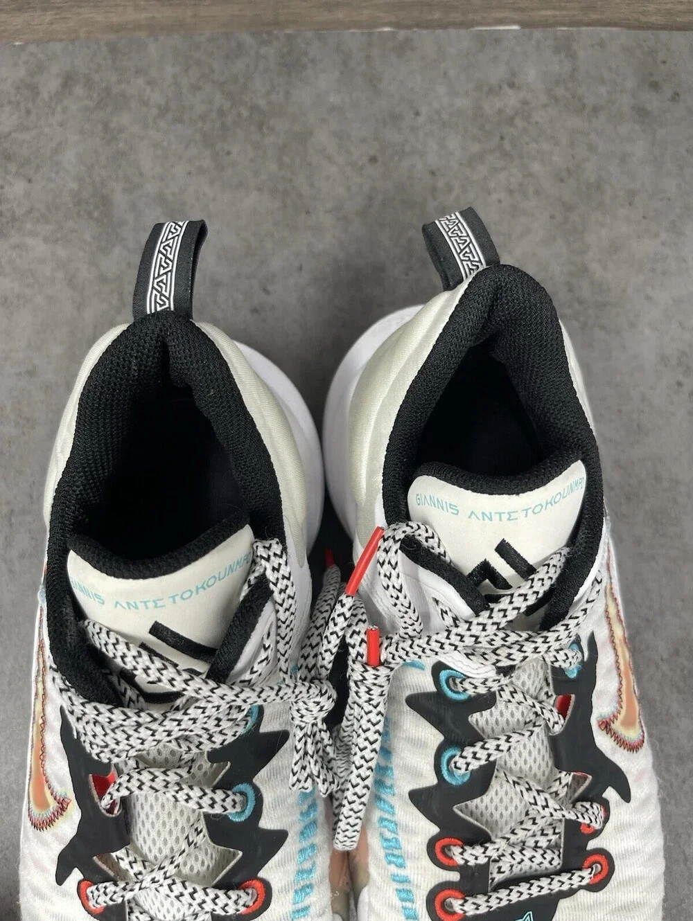 Nike giannis immortality